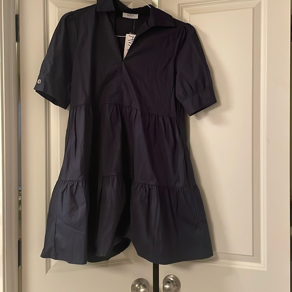 AVARA size Small dress